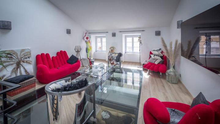 Une équipe créative pour sublimer votre décoration intérieure.